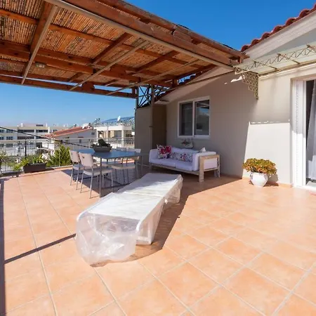 Sunny Loft Near The Sea Apartment
