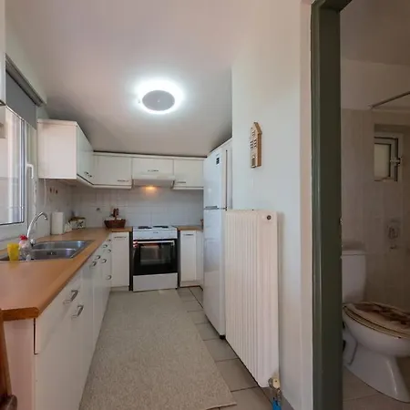 Apartment Sunny Loft Near The Sea *