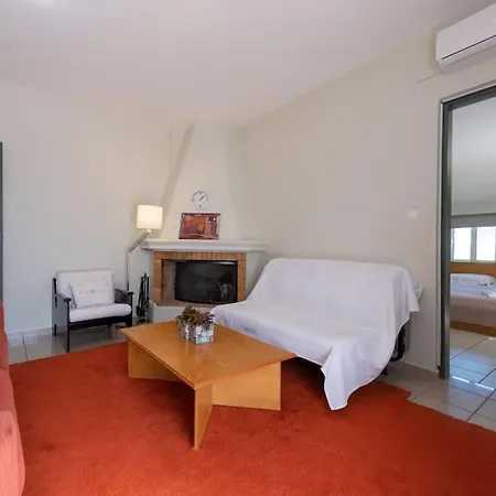 Sunny Loft Near The Sea Apartment Farai